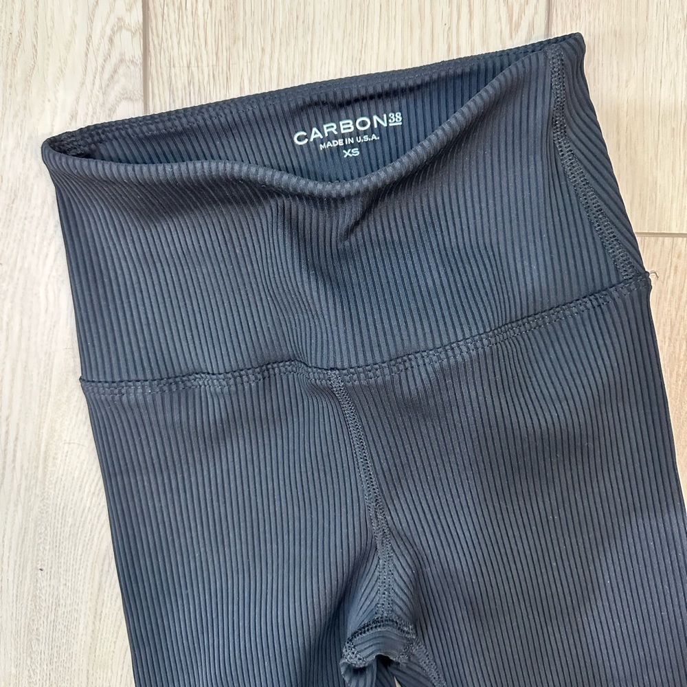 Carbon 38 NEVER WORN ribbed black leggings Size XS